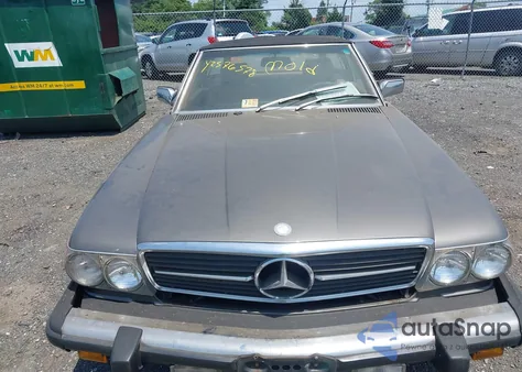 1983 Mercedes-Benz 380 Sl z USA, uszkodzony, nr VIN WDBBA45AXDB021770